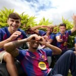 تيشيرت نادي برشلونه الاساسي لموسم نسخة اللاعبين
2025/2024