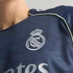 ⁦تيشيرت ريال مدريد الثاني 25/26 نسخة اللاعبين⁩ - الصورة ⁦5⁩
