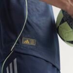 ⁦تيشيرت ريال مدريد الثاني 25/26 نسخة اللاعبين⁩ - الصورة ⁦4⁩